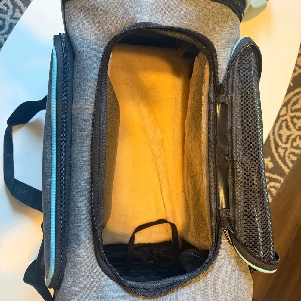 Gray and Light Blue Pet travelBag